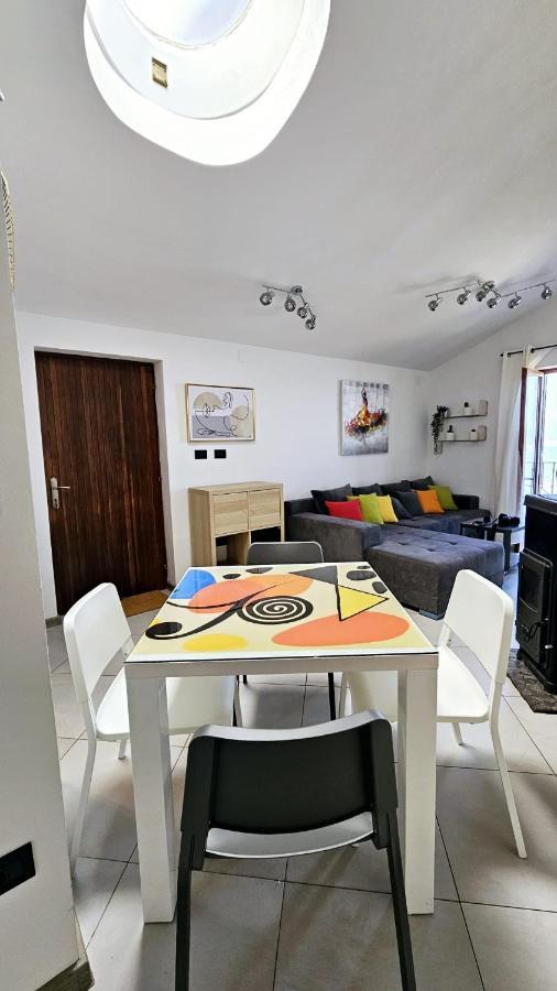 Apartman Tera Apartment Dobreć Екстериор снимка
