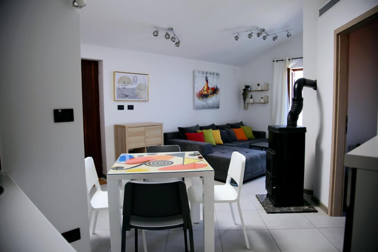 Apartman Tera Apartment Dobreć Екстериор снимка