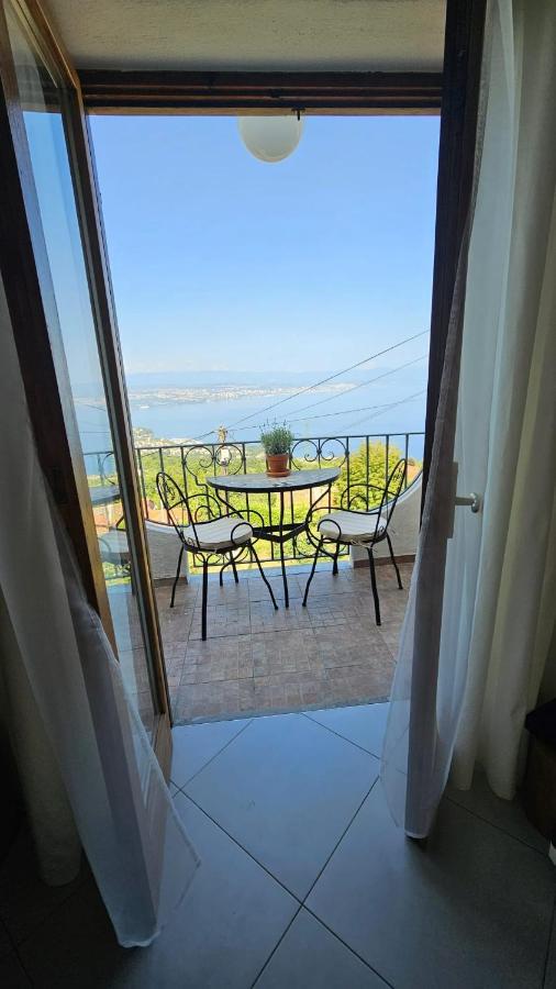 Apartman Tera Apartment Dobreć Екстериор снимка